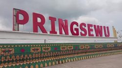 Ikon Kota Pringsewu Rusak, Tulisan Jadi “Ringsewu”, Warga Soroti Respons Lambat Pemkab